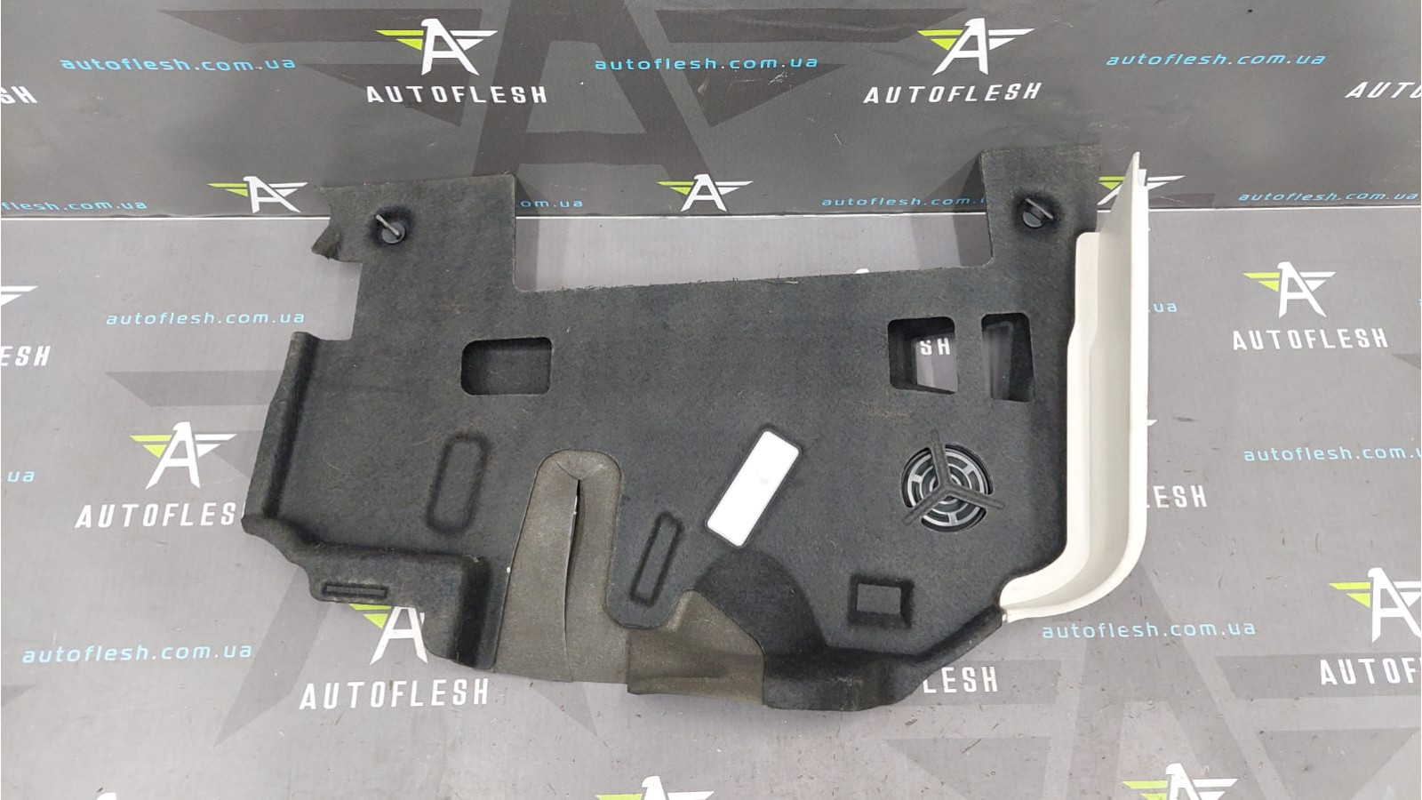 Обшивка салона левая/ динамик 51459299468, 51459363688, 65139151127 BMW 5 6 7 БМВ бу Обшивка салона левая/ динамик 51459299468, 51459363688, 65139151127 BMW 5 6 7 БМВ бу